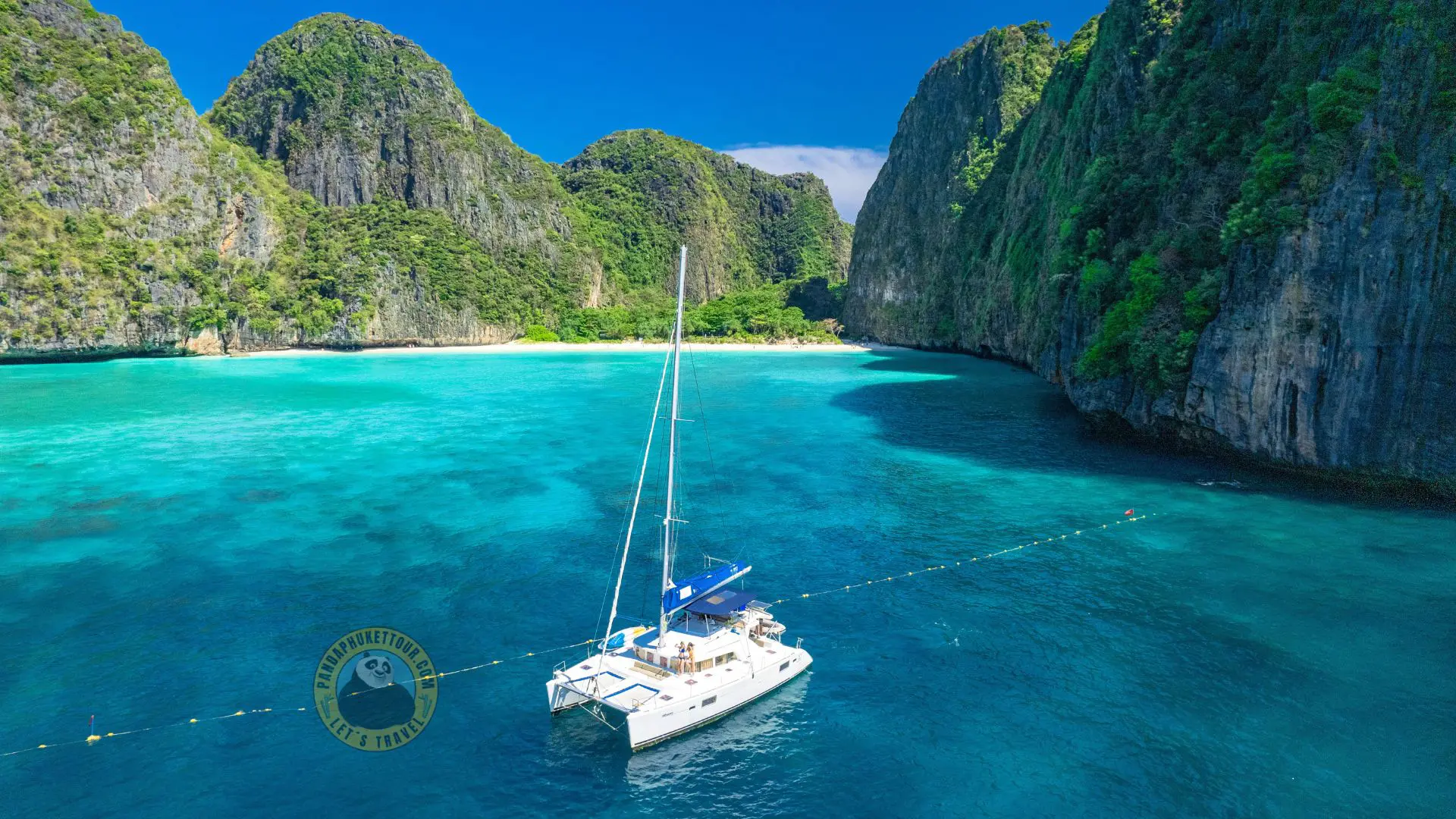 PHI PHI catamaran
