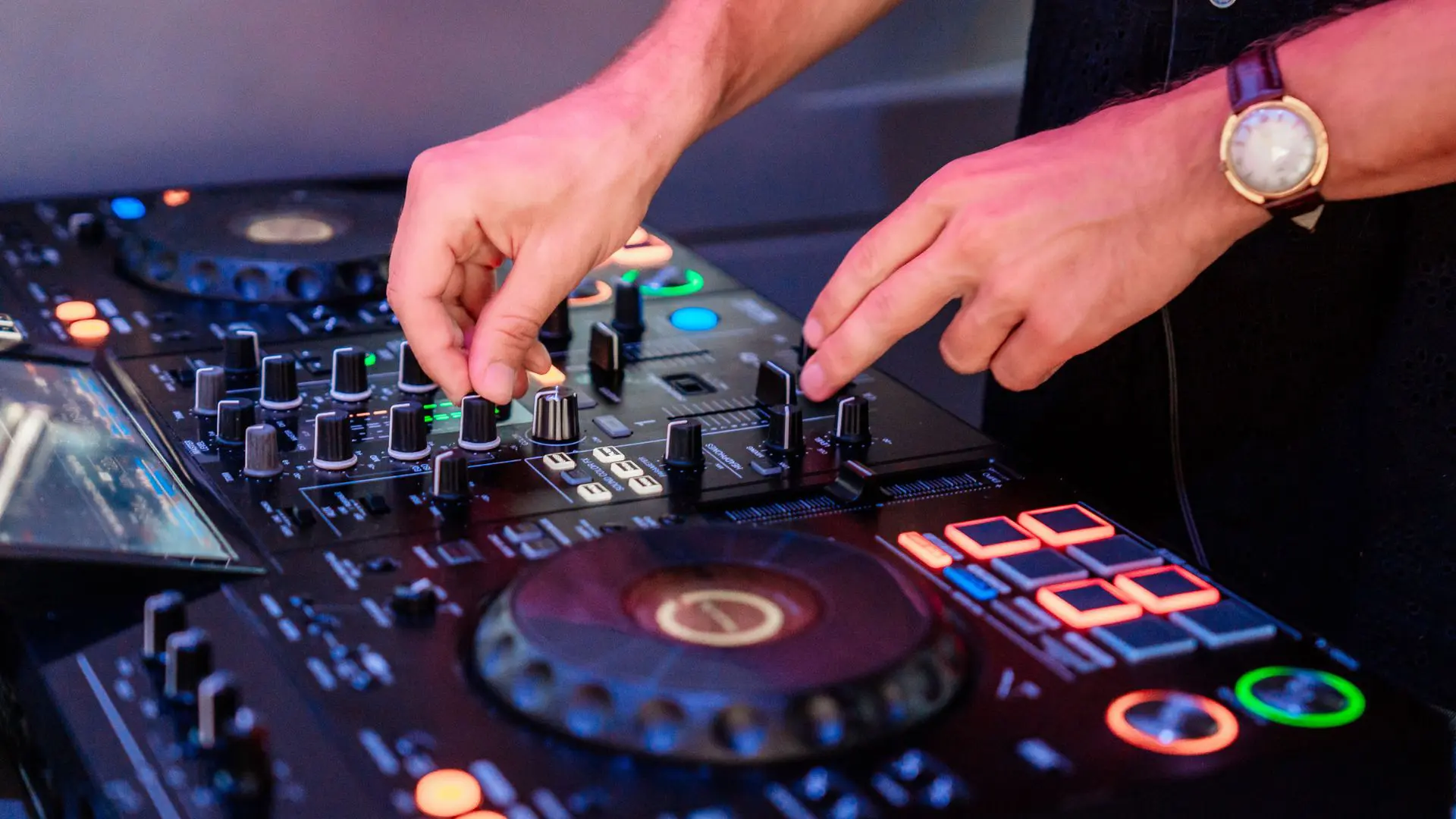 dj