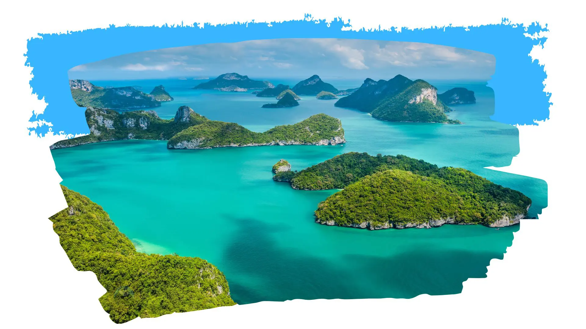 Cutout in a blue brushstroke frame: the archipelago seen from the air, wooded islands and emerald green water
