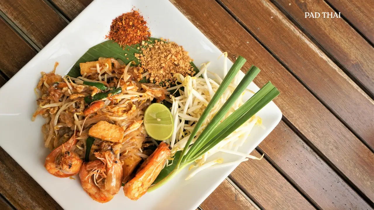 Making pad thai in the Thai cooking class in Phuket