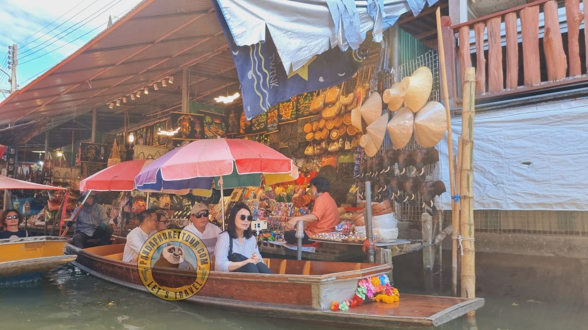 MARCHÉ FLOTTANT DE DAMNOEN SADUAK EN THAÏLANDE 7 bateaux