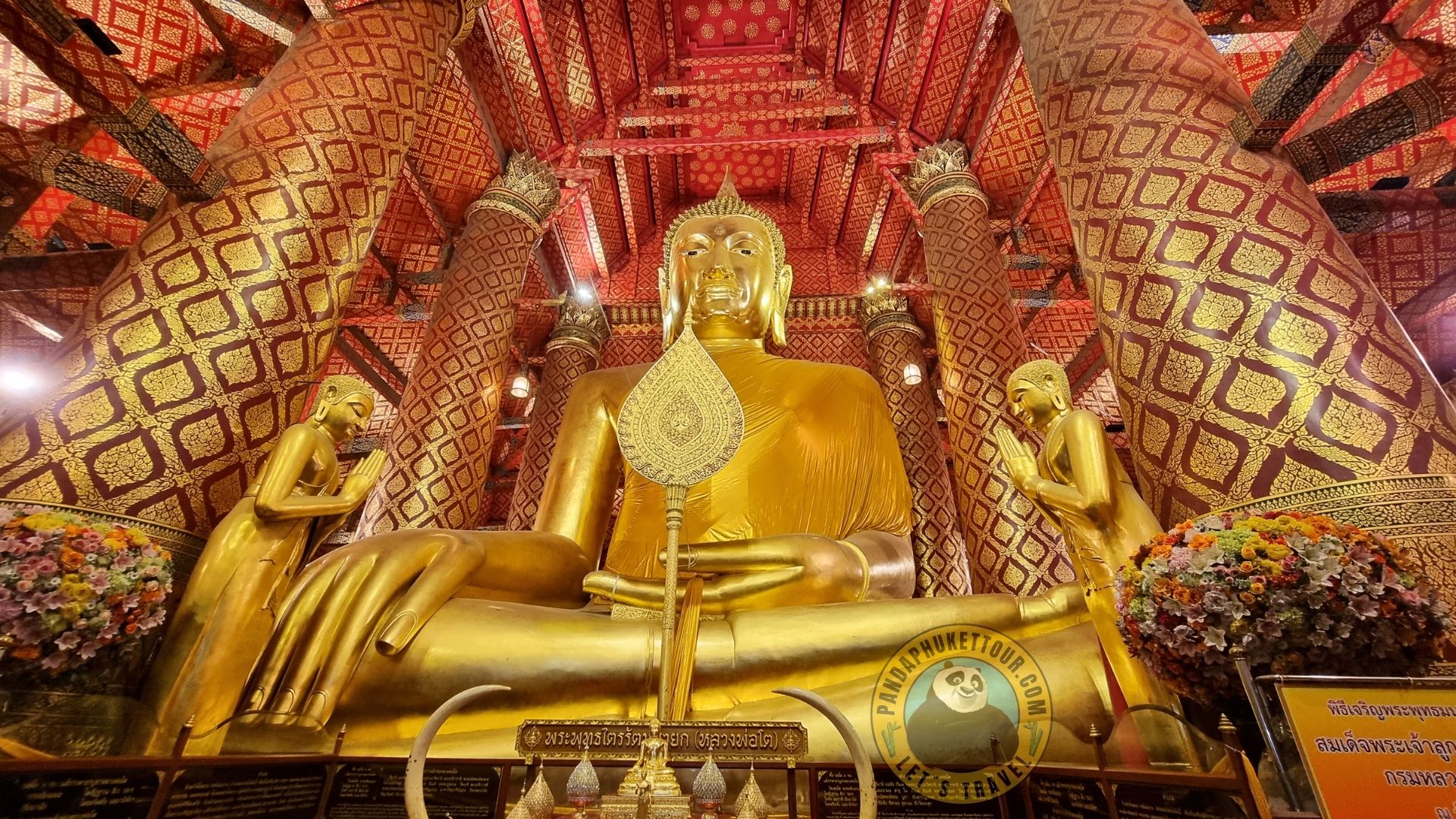 WAT PHANAN CHOENG AYUTTHAYA EN TAILANDIA 5 gran buda Ayutthaya