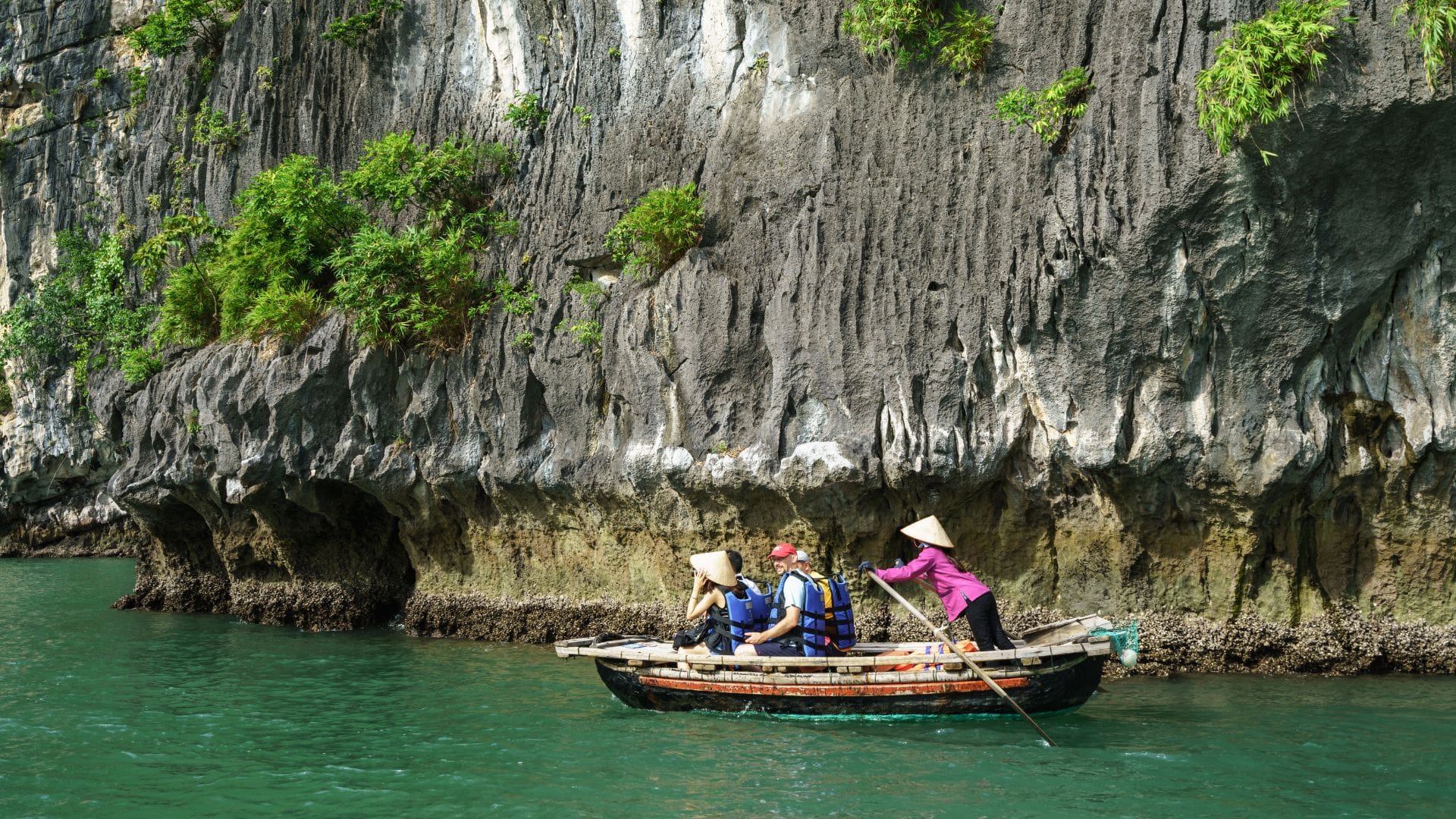 Baia di Halong ad Hanoi, Vietnam